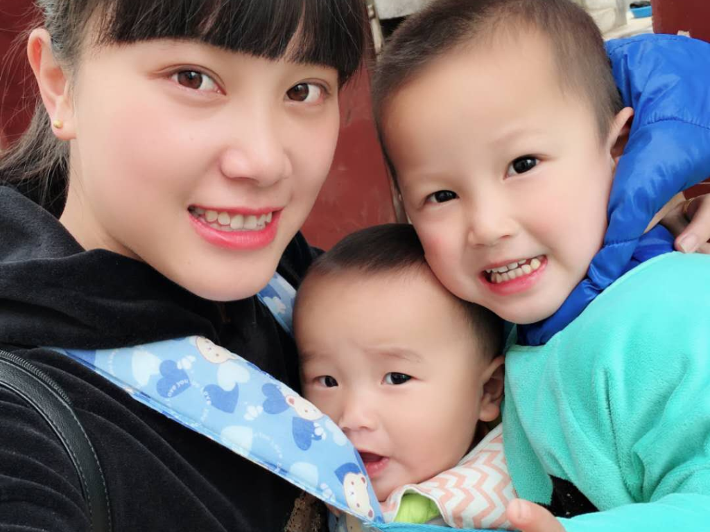 A GSN employee reunited with her children